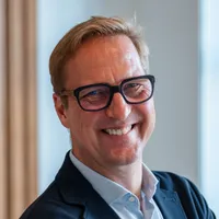 Portrait von Dr. Volker Meise, Berater & Executive-Trainer für unternehmerische AI